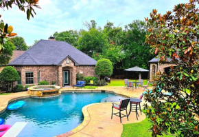 Exquisite Country Guest House with POOL, HOT TUB & HUGE GAZEBO